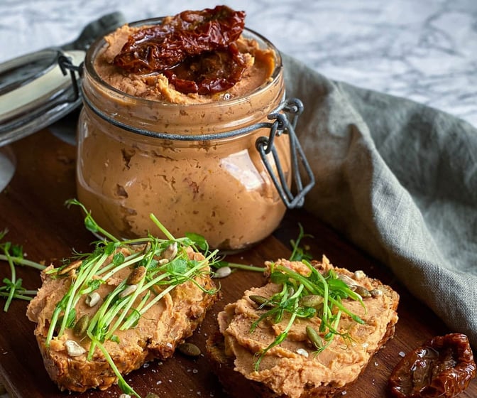 Bönröra med soltorkade tomater
