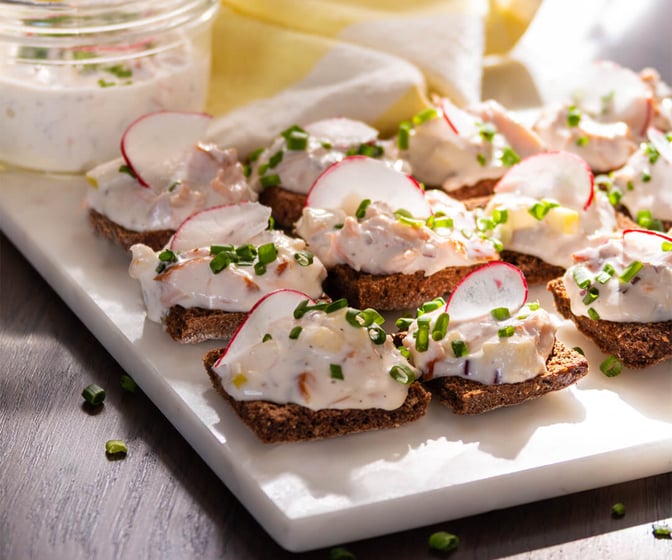 Glutenfria snittar med laxröra