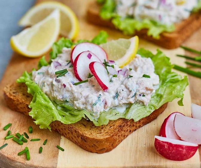 Glutenfri macka med proteinrik tonfiskröra